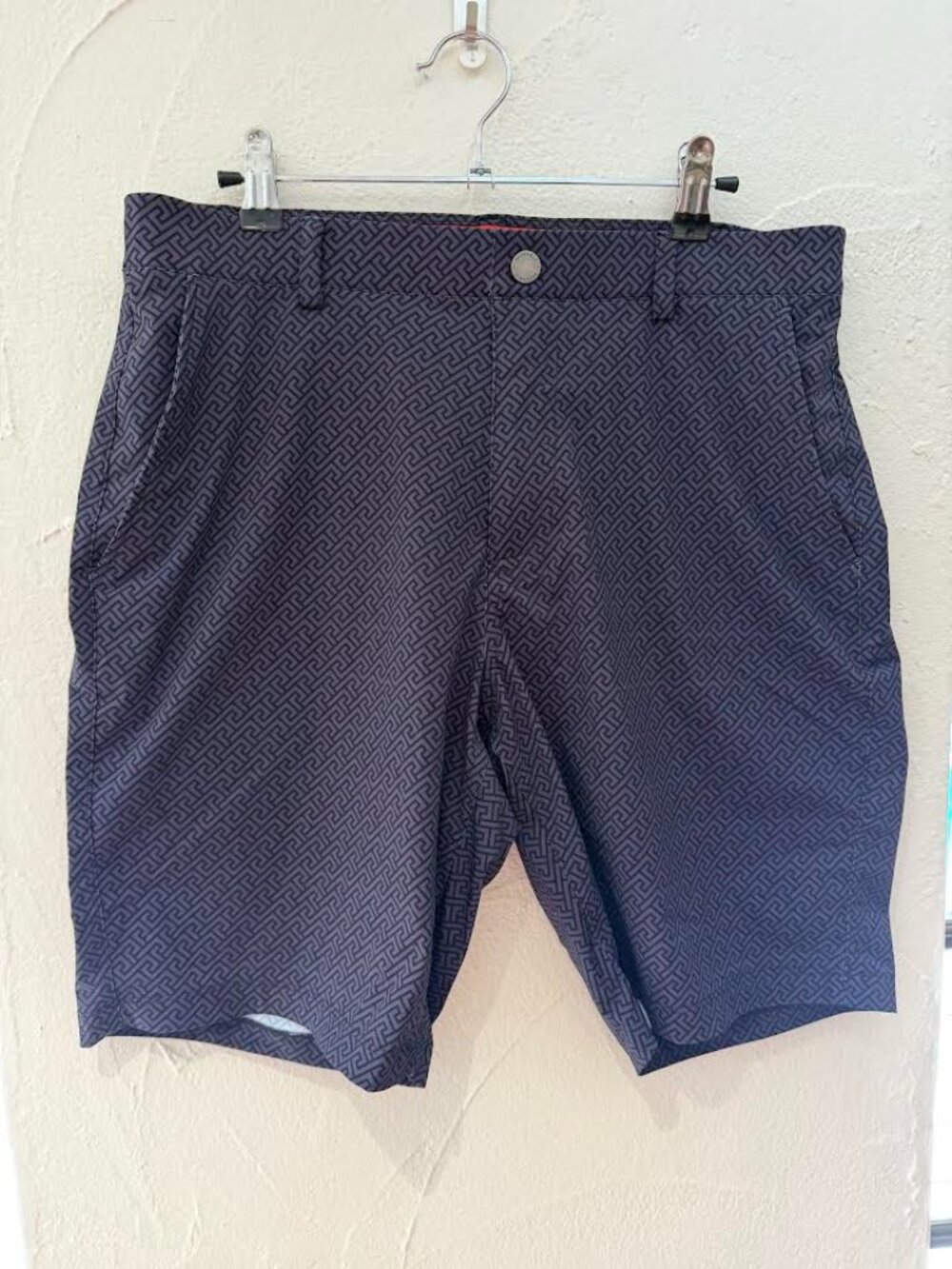 Redvanly Hanover Pull-On Shorts Medium Geo Icon Black/Gray 9"